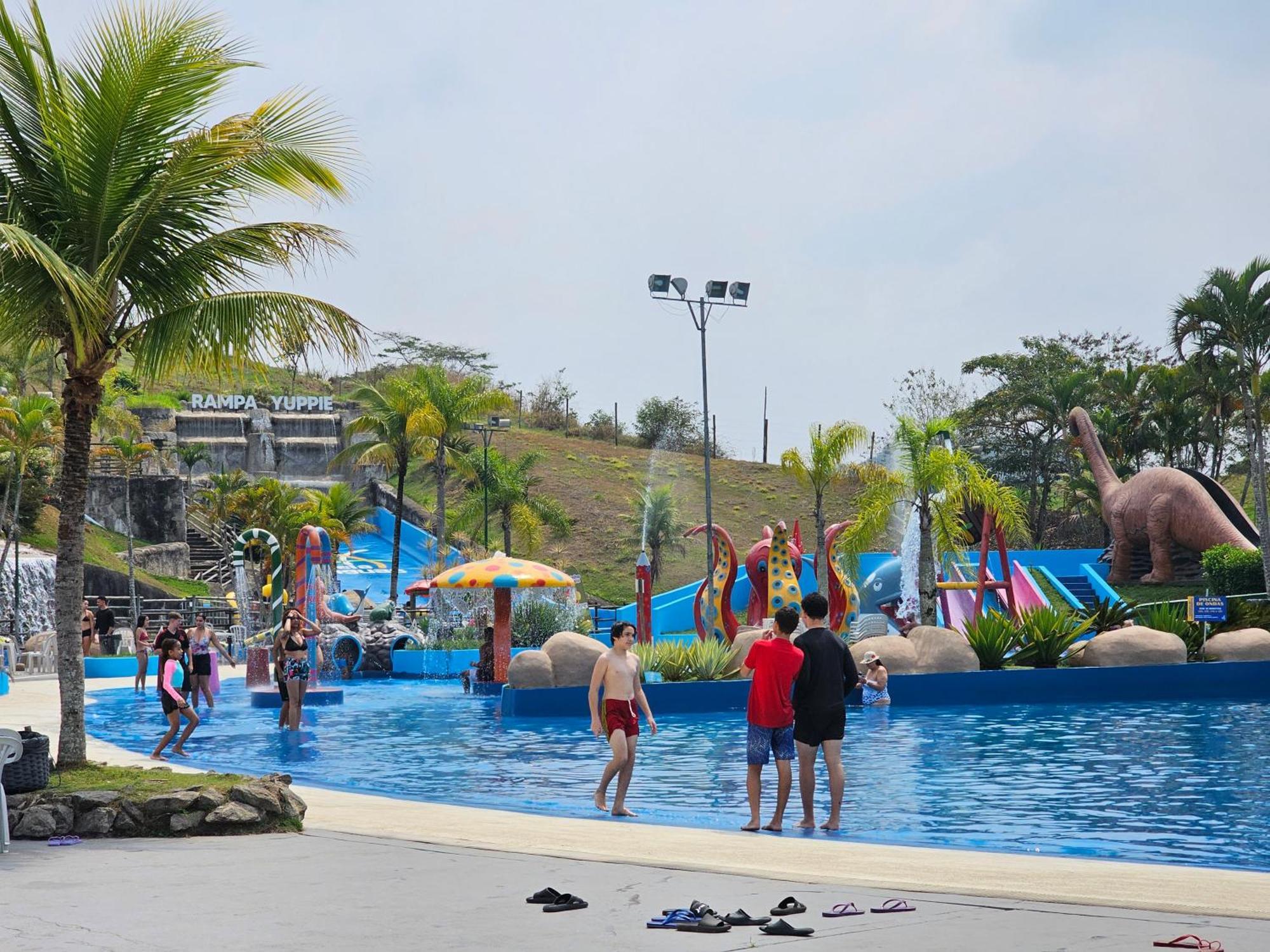 Flat Quartier Aldeia Das Aguas Park Resort Dorandia Exterior photo